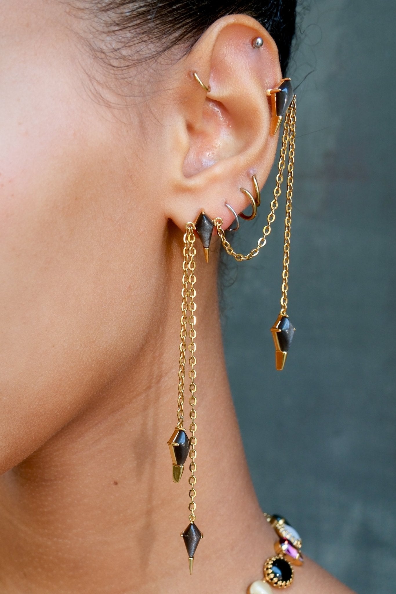 Fang Swoop Cuff in Black Obsidian (Gold) (single earring)